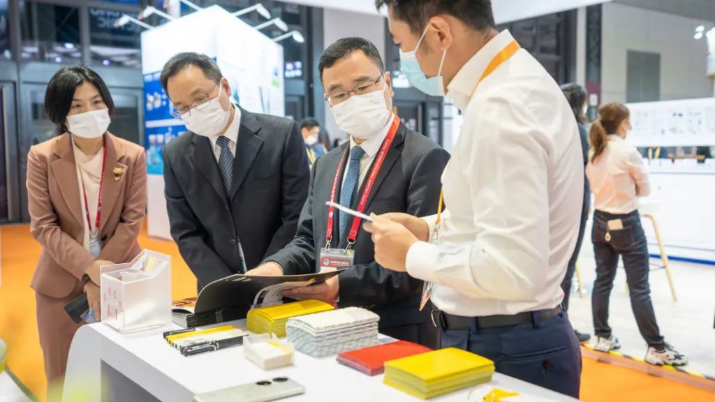 Minhang District leaders to visit Brite-Line Expo booth guidance work